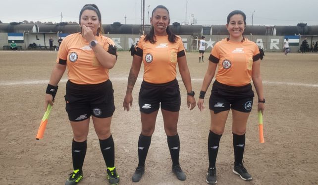 El partido contó con la terna arbitral de Jaqueline Arriola