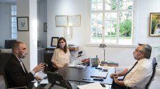 El presidente Alberto Fernández, la directora de la Ansés y el ministro Guzmán El presidente Alberto Fernández, la directora de la Ansés y el ministro Guzmán