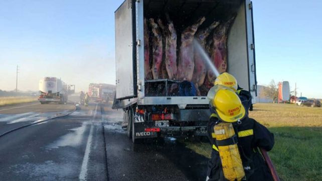 Bomberos Voluntarios de Concepción del Uruguay intervinieron en ambos incendios.