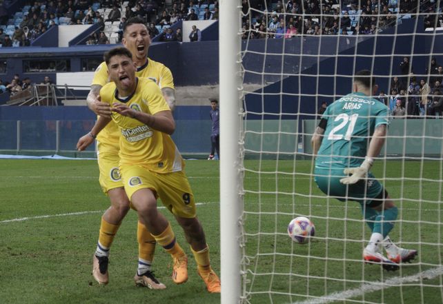 Central viene de empatar en Avellaneda, donde Alejo Veliz anotó el tanto del equipo canalla.