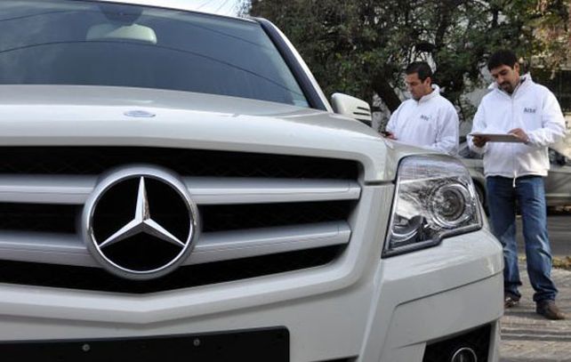 Detectan en Buenos Aires evasión de impuestos con autos de alta gama