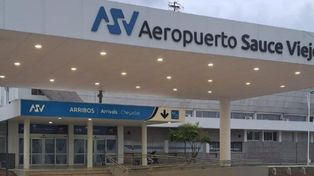 El aeropuerto de Sauce Viejo, en la capital provincial.visibility