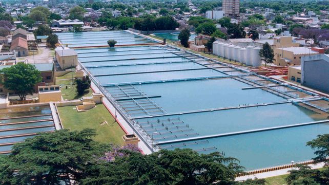 La planta potabilizadora de agua en la ciudad de Santa Fe La planta potabilizadora de agua en la ciudad de Santa Fe