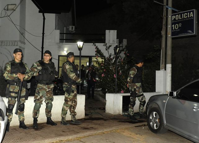 Atentado a Bonfatti: tres acusados y un operativo en la seccional décima