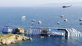 Hallaron el cad&aacute;ver de una mujer y ya suman 17 los muertos del crucero Costa Concordia