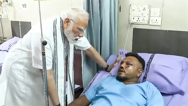 Narendra Modi visitó al único sobreviviente de la tragedia de Air India