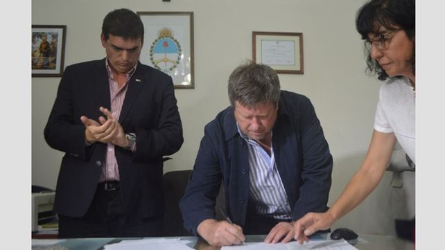 Firman primer boleto de compraventa para instalar empresa en el Parque Industrial de Nogoyá