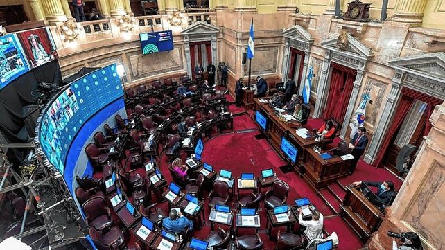 La sesión del Senado donde se trató el proyecto comenzó minutos después de las 14.