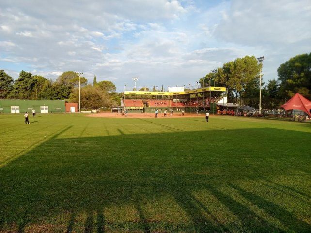 El certamen de sóftbol se jugará hasta este domingo.