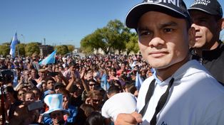 El Chino Maidana llegó a Margarita ante una multitud que lo esperaba