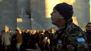 Video: un ex combatiente protestó a los gritos en el Día de la Bandera