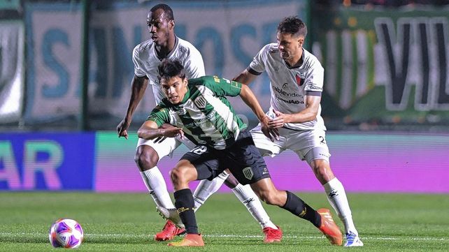 El minuto a minuto del duelo entre Banfield y Colón