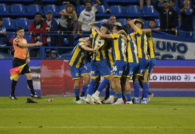 Central viene de ganar en cancha de Vélez