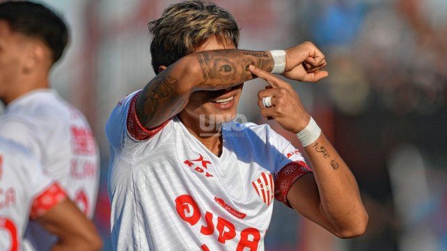 Bryan Castrillón se quedaría a cumplir su contrato en Unión