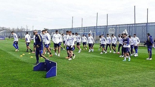 Boca viajó a Brasil con plantel completo pero tiene jugadores con problemas físicos en la previa de chocar con Palmeiras. Boca viajó a Brasil con plantel completo pero tiene jugadores con problemas físicos en la previa de chocar con Palmeiras.