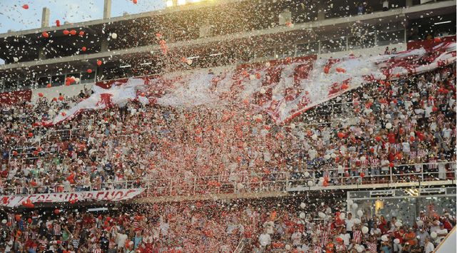 Los socios de Unión piden que se termine la tribuna