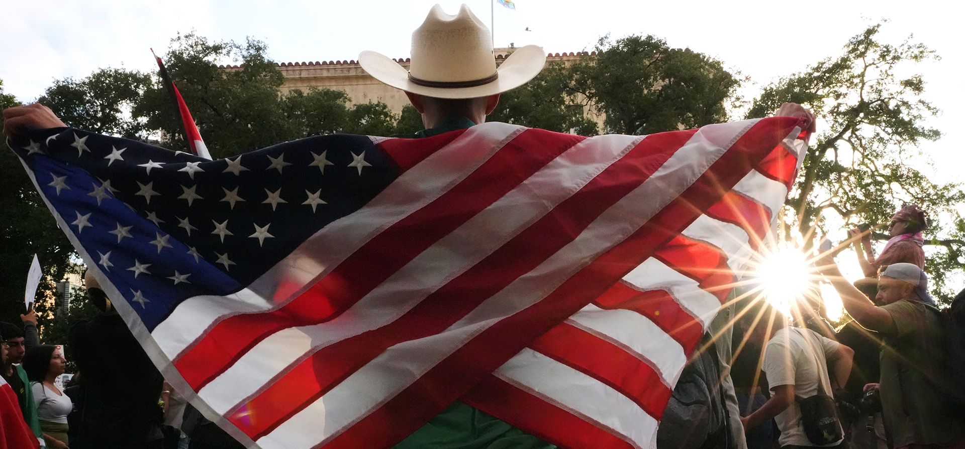 Manifestantes contra el ICE marchan en el centro de San Antonio, el miércoles 11 de junio de 2025. (Foto AP/Eric Gay) Manifestantes contra el ICE marchan en el centro de San Antonio, el miércoles 11 de junio de 2025. (Foto AP/Eric Gay)