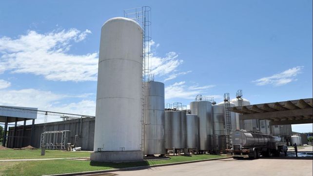 Abril será un mes difícil para la industria láctea