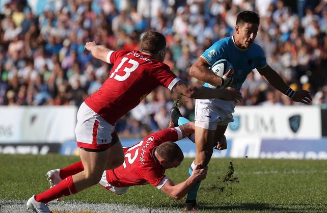 Uruguay tiene equipo para el debut