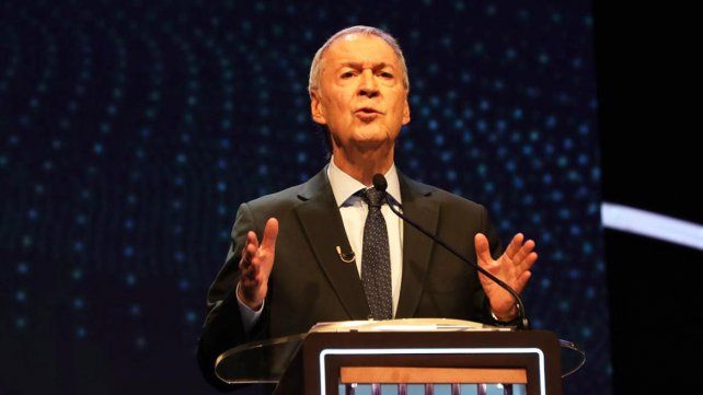 El actual gobernador de Córdoba Juan Schiaretti hizo foco en su gestión y cuestionó los privilegios del AMBA en el debate presidencial