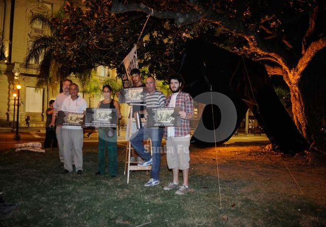 Carpa negra. El martes