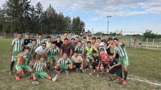 Asociación Rosarina de Fútbol. Defensores de Funes manda en la Primera B y sueña con ascender al círculo superior