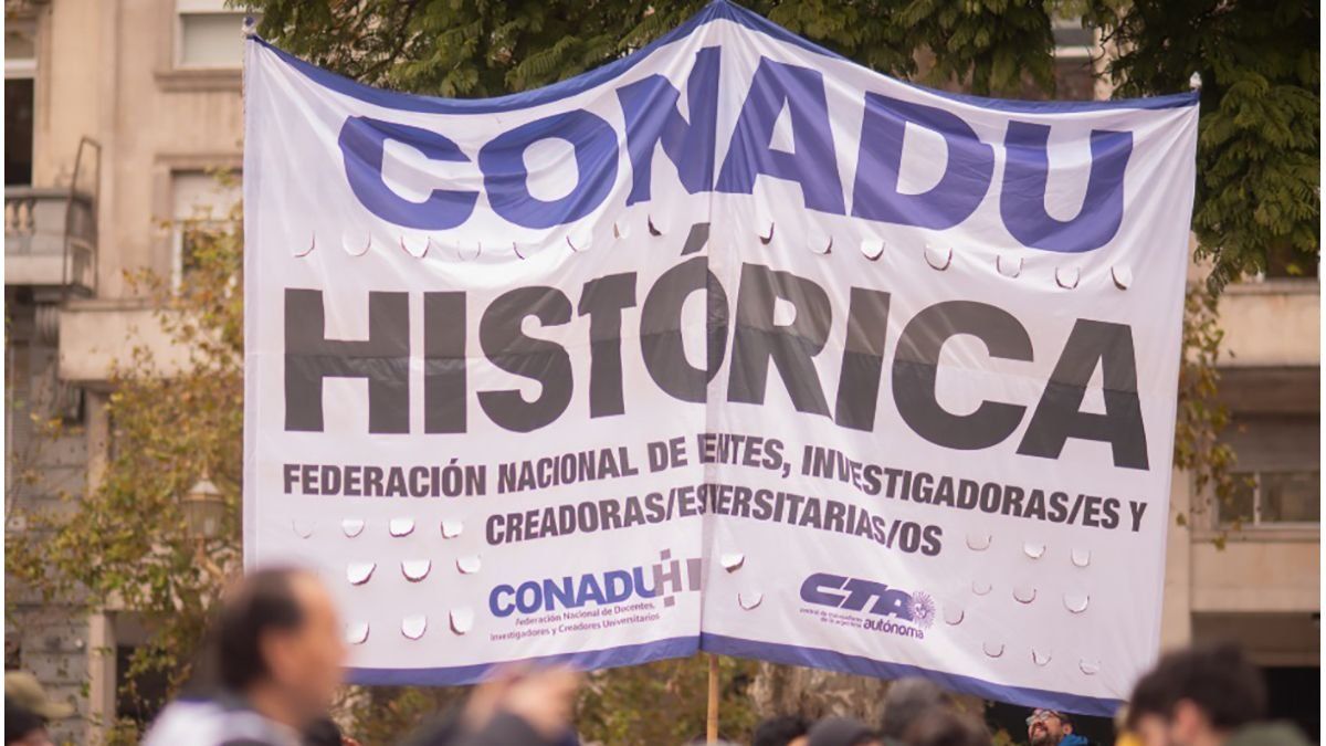 Conadu Histórica rechazó propuesta salarial y ratificó el paro nacional