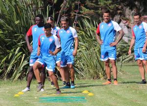 Entrenaron diferenciado y generan dudas para el amistoso ante Quilmes