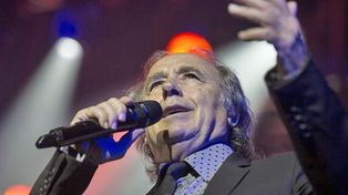 Serrat inauguró una extensa gira por Argentina con “Antología desordenada”