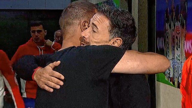 Empate de Unión en la despedida del Kily González