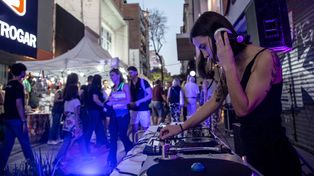 La noche de las peatonales es una de las acciones que busca darle vida a la zona en un horario en el que no suele presentar mayor movimiento.&nbsp;