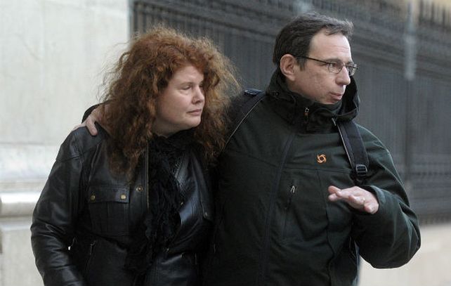 El padre de Angeles Rawson prestó declaración testimonial hoy en el juzgado que investiga el asesinato de su hija.