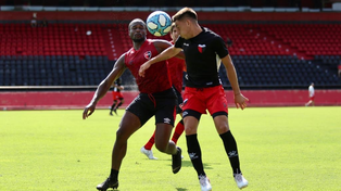 Colón perdió en su último amistoso ante Newells