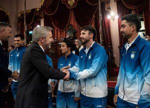 Frigerio reconoció a los deportistas entrerrianos que representaron al país en los Juegos Suramericanos