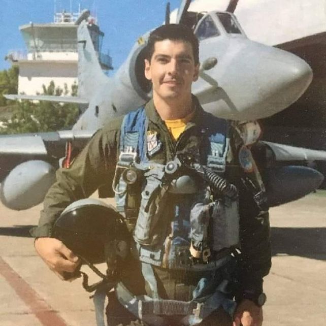 Tragedia aérea: el último adiós al capitán Gonzalo Britos Venturini