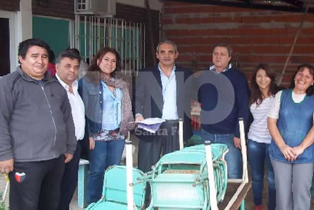 Entrega. Participaron de la misma Santiago Santillan