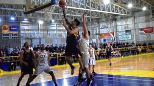 Paracao ganó y se despidió de su gente hasta los play-offs del Pre Federal.
