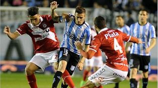 Racing visita a Racing en el cierre de la actividad sabatina