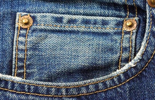 La empresa de indumentaria Levis reveló para qué sirve el bolsillo chico de los jeans