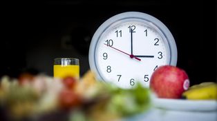 Las dietas para adelgazar pueden fracasar si se almuerza más allá de las tres de la tarde