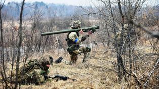 Fuerzas rusas y ucranianas pelean cerca de Kiev y en Chernobil