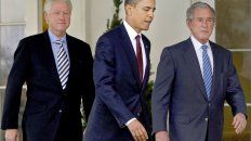 Clinton, Obama y Bush en enero de 2010, durante una ceremonia en la Casa Blanca. Clinton, Obama y Bush en enero de 2010, durante una ceremonia en la Casa Blanca.