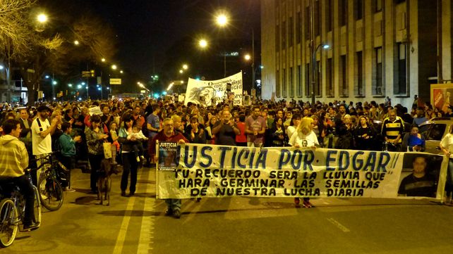 La columna partió desde los Tribunales.