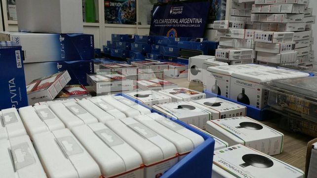 Golpe a Piratas de la Play: secuestran gran cantidad de artículos electrónicos