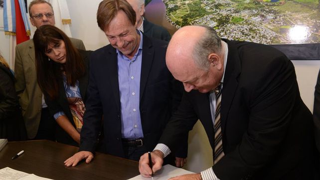 Anunciaron obras cloacales para la zona sudeste que abarcará a 15 vecinales