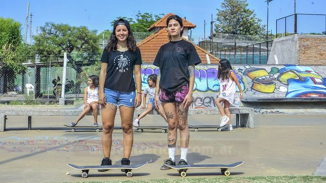 En Paraná cada vez más chicas patinan en skate