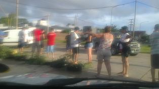 Vecinos de Barrio Las Delicias se manifestaron en Aristóbulo del Valle