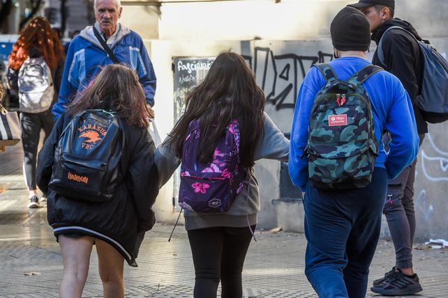 La pedagoga propone estructurar otras formas de enseñanza y aprendizaje, y trabajar la autoestima de los alumnos.