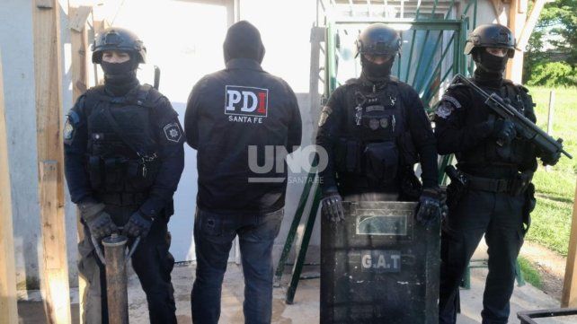 Un hombre de 60 años y dos mujeres de 47 y 32 fueron detenidos en Sauce Viejo.