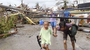 Más de mil personas murieron en Filipinas por el tifón Haiyán